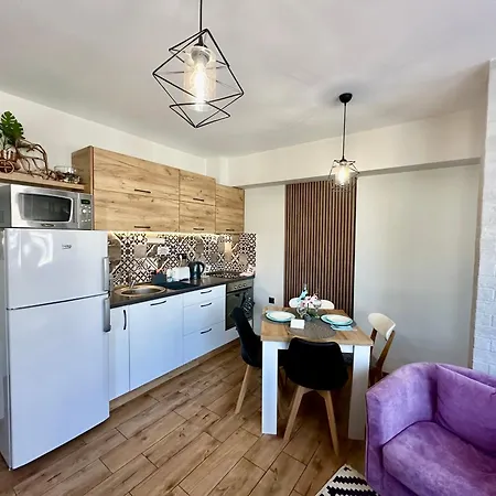 Joy Center & Free Parking * Burgas