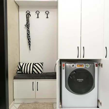 شقة Joy Apartament Burgas Center & Free Parking بورغاس