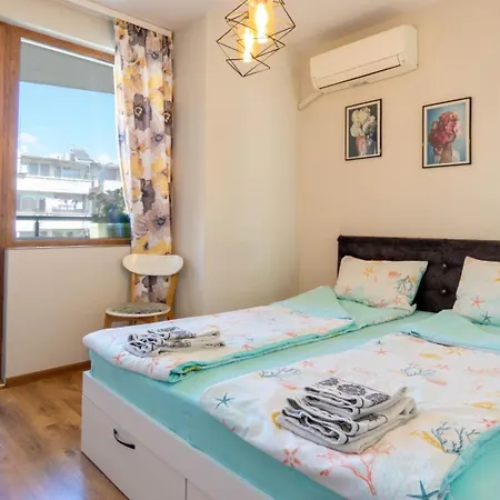 Joy Apartament Burgas Center & Free Parking