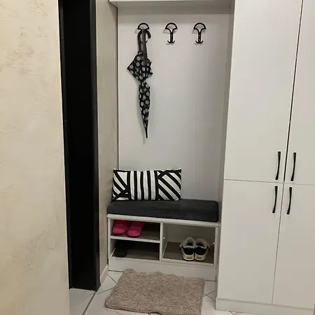 Joy Center Free Parking Бургас