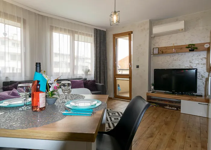 Joy Apartament Burgas Center & Free Parking