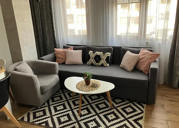 شقة Joy Apartament Burgas Center & Free Parking *