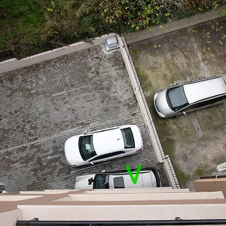 Joy Center Free Parking Apartmán